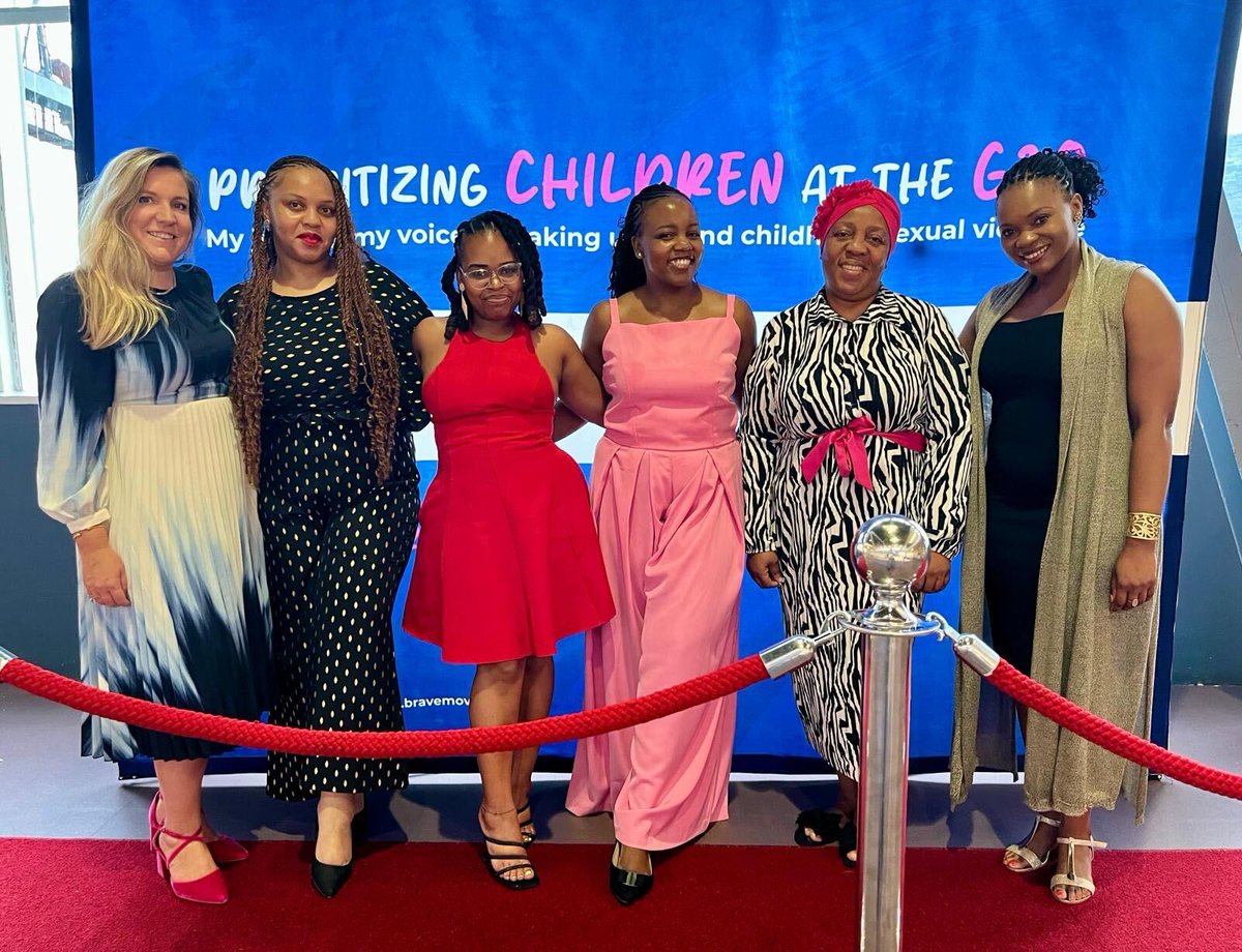 📽️We're in 🇿🇦 for the launch event for our new film "My justice, my voice: Speaking up to end childhood sexual violence"!

Watch our film and stay tuned to this 🧵to get the key insights from our launch event! 👉bit.ly/47bjWrc👈

#BeBrave