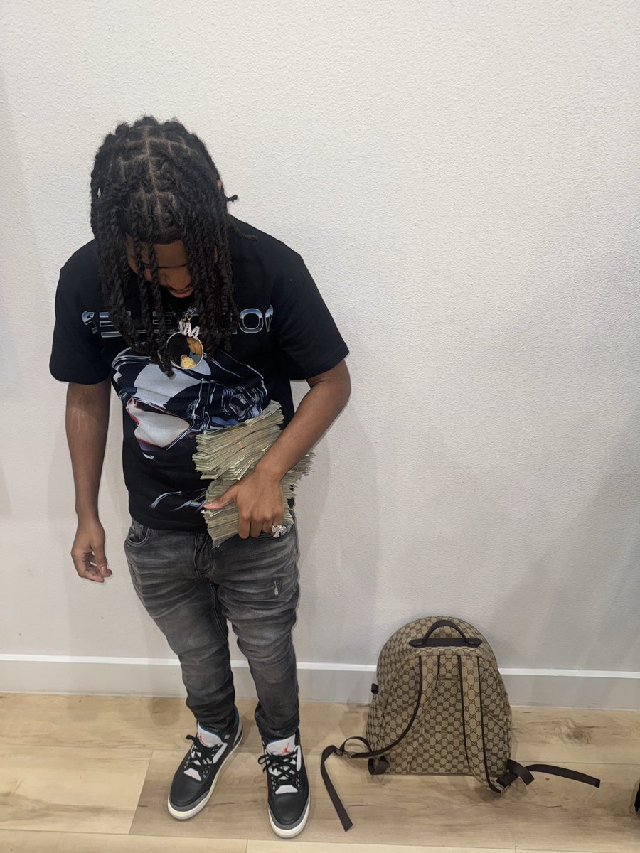 _PabloTheTruth's tweet photo. Ain’t dropped all year 2025 update 😂🖕🏽it https://t.co/7JWLF79Le8