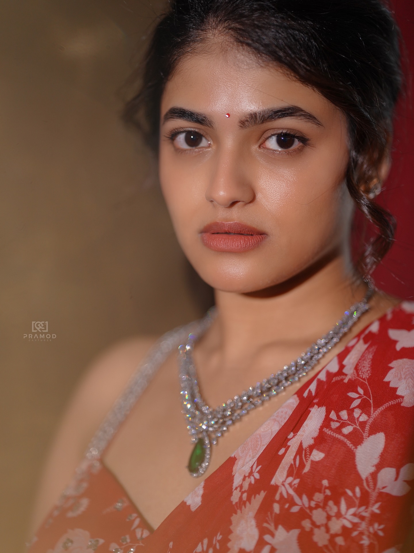 G3ee_InX0AI6oJ6?format=jpg&name=large