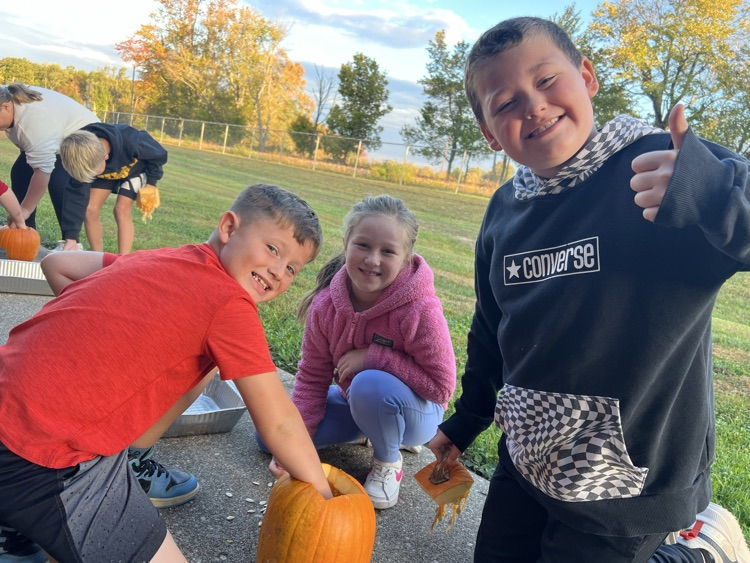 MilanSchoolCorp's tweet photo. Check out Mrs. Clark’s pumpkin week pictures! After growing 10+ pumpkins in their classroom pumpkin patch, the students had fun with several math and science activities this week! https://t.co/pFFQSXyQBI
