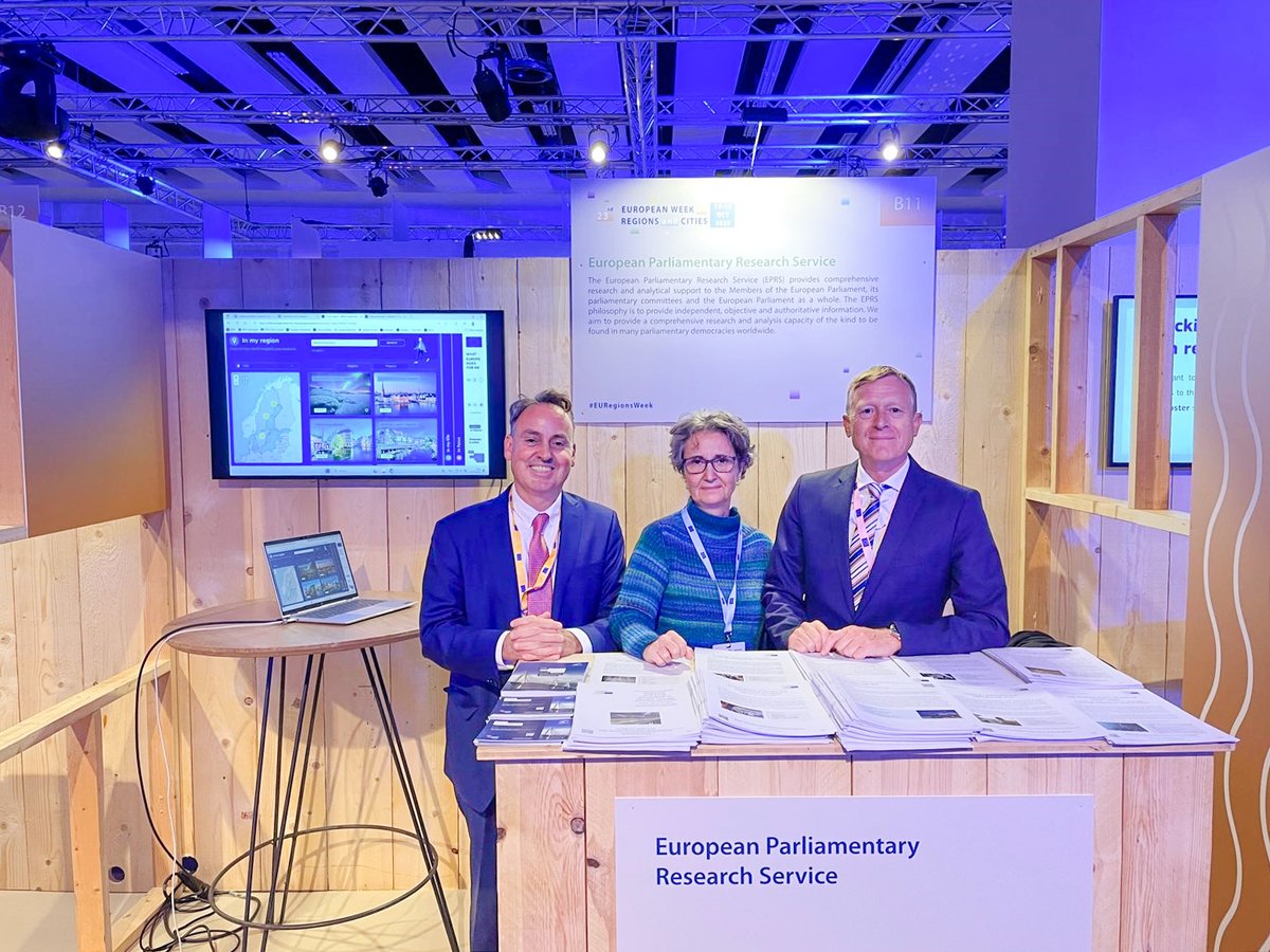 EP_EPRS's tweet image. 📸 EPRS took part in the #EURegionsWeek organised by @EU_Commission and @EU_CoR.

📚 Our publications explore this edition’s themes:
cohesion &amp;amp; growth for the future
the right to stay
cities building tomorrow

👉link.europa.eu/jtvpq6