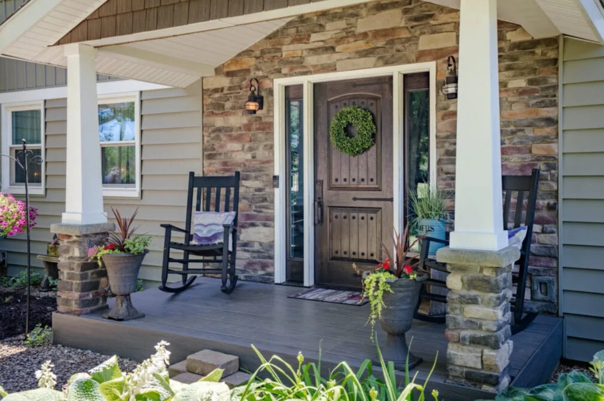 WendelHomeCtr's tweet image. Finding Your Perfect Door:
A beautiful Entry Door will greet your guests with classic elegance and style. Wendel Home Center’s entry doors are energy-efficient, built to the highest quality standards ...
wendelhome.com/doors/
#doors #homeimprovements #WendelHomeCenter