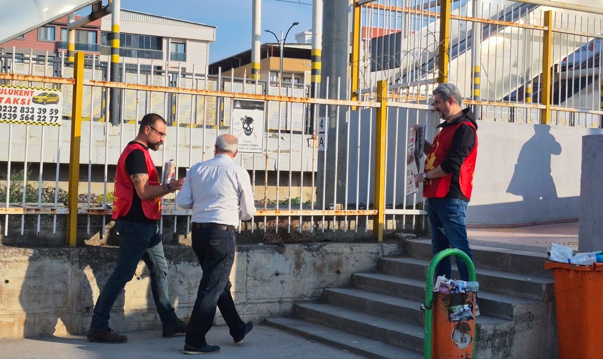 📌Ulukent İzban

📢 Yurtsever Gazetesi'nin "Cumhuriyet sosyalizmle yaşayacak" başlıklı yeni sayısını gençlerle, emekçilerle, kadınlarla buluşturduk. 

#sosyalistcumhuriyet
<a href="/komunisthareket/">TKH</a>