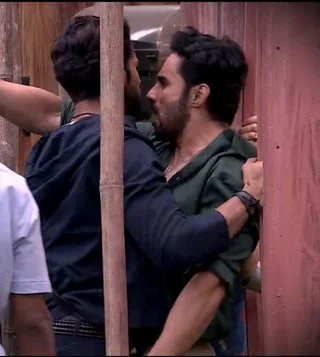 phirLeAayaDil__'s tweet image. #abeer #bobshek will always be superior than any other ship in this bb house😏
#BB19 #BiggBoss19