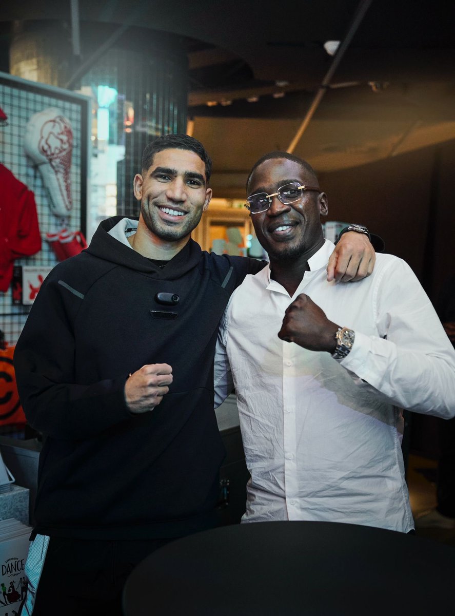 Super moment de partage avec le champion <a href="/AchrafHakimi/">Achraf Hakimi</a> pour le partenariat <a href="/UnderArmour/">Under Armour</a> x <a href="/MANSORYofficial/">MANSORY</a>