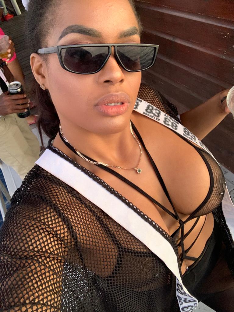 bootie_flex's tweet photo. Honey 🍯 hot Sauce https://t.co/VLl7L7E7CQ