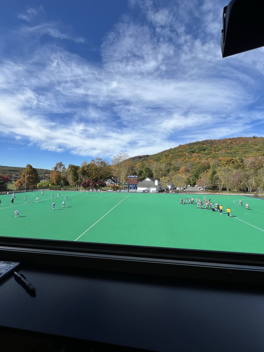 What a beautiful day for some Field Hockey.

It’s a Big East Battle between Villanova and Quinnipiac right here in Hamden.

Catch <a href="/salvato_anthony/">Anthony Salvato</a> and I on the call at 1 on ESPN+

espn.com/watch/player/_…