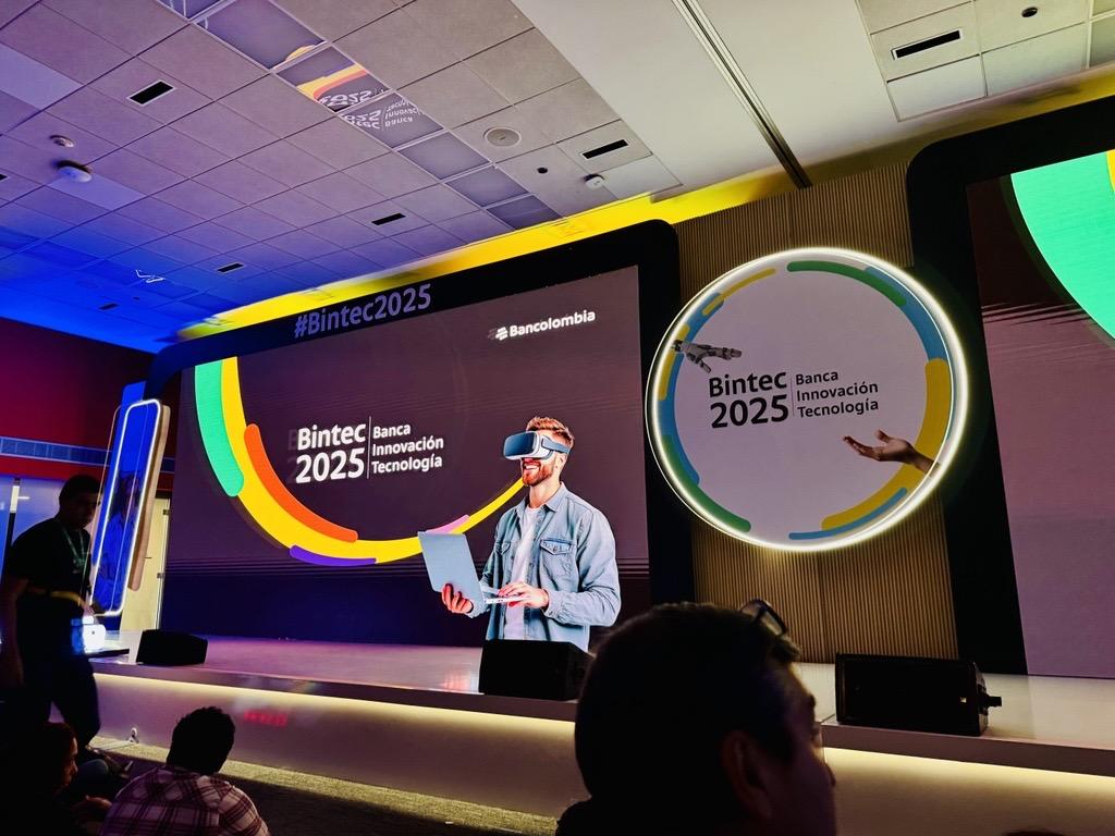 netec's tweet image. ¡Así vivimos #Bintec en Colombia! 🌐
Durante el evento compartimos ideas, experiencias y tendencias.
Gracias a @bancolombia por la invitación y a todos los que compartieron su visión para seguir fortaleciendo el talento en la región. 🙌
#NetecConecta #Bintec2025 #Bancolombia