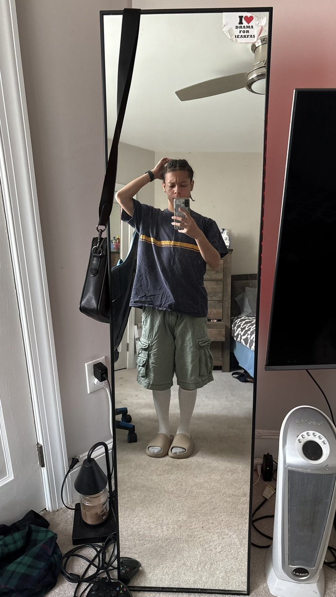 Can’t find my Yeezy slides