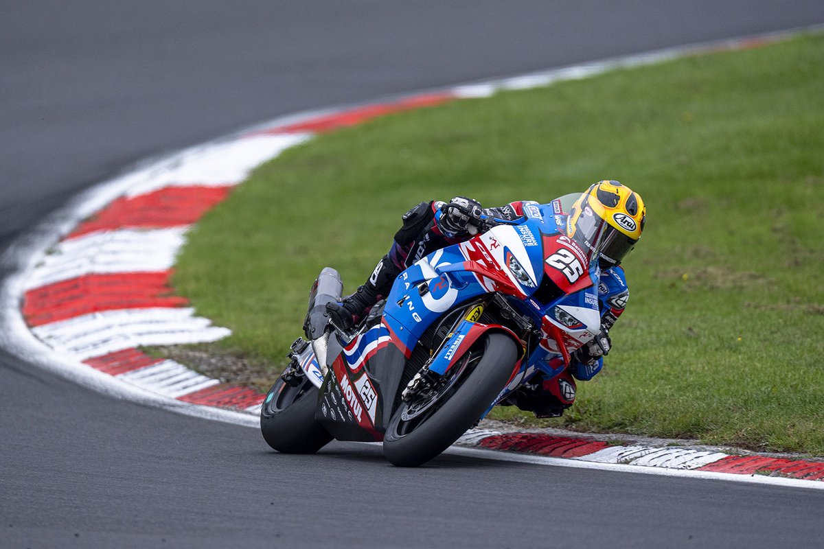 DAO Racing tweet media