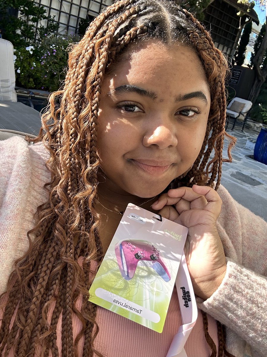 Day one <a href="/twitchcon/">TwitchCon</a> !

If you see me say hiiiii :)