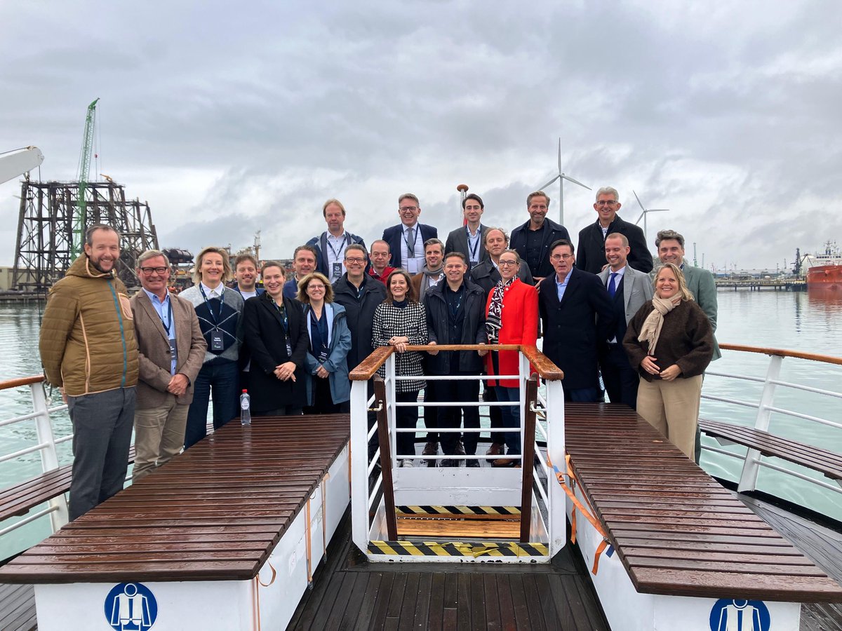 Met een delegatie van het <a href="/MinisterieKGG/">Ministerie van Klimaat en Groene Groei</a> in de Schelde-Deltaregio. Zeeland staat sterk in de energietransitie, maar heeft ook grote uitdagingen. Dat maakt de komende formatie spannend voor Zeeland. De omslag naar een duurzame economie vergt een doortastend en doordacht plan.