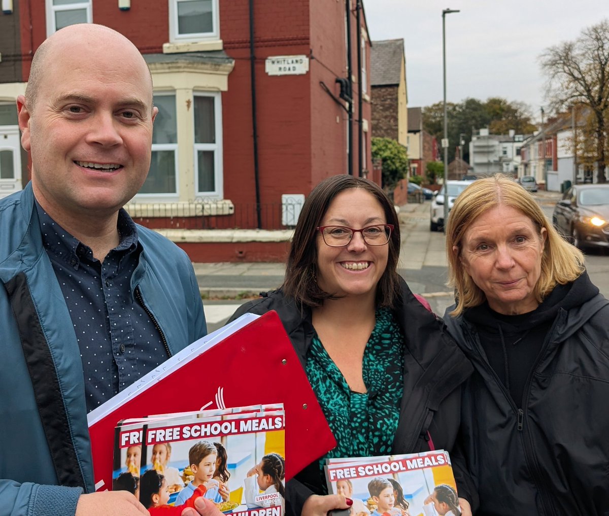 Good to be on the knocker in our ward #KensingtonandFairfield with <a href="/LiverpoolLabour/">Liverpool Labour</a> colleagues <a href="/liamrobinson24/">Liam Robinson</a> and Wendy. Some casework picked up issues reported 🌹