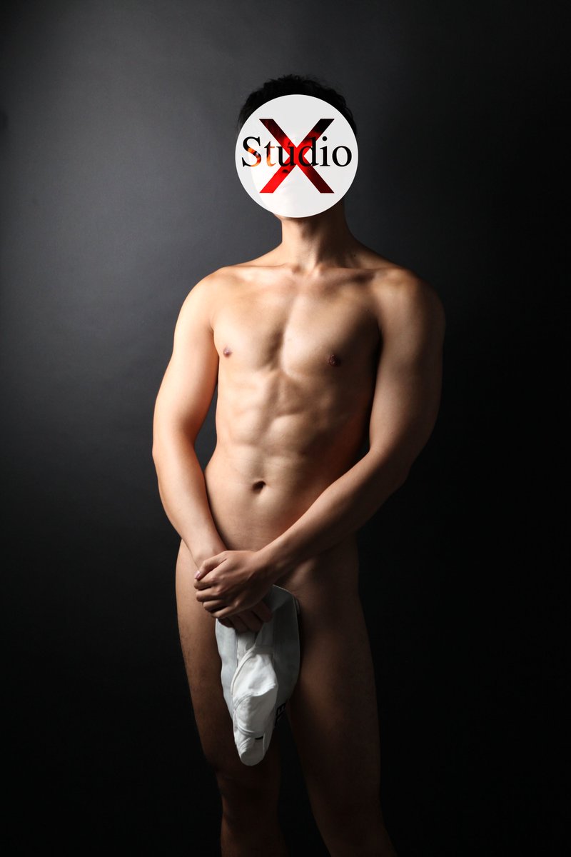 StudioXphoto's tweet photo. Move your hands away please #StudioX #portrait #sexy #photography #muscle #photo #naked #nude #man #male #約拍 #肌肉 #男攝 #拍攝 #性感 #男體 #裸露 #記錄 #生活 #裸拍 https://t.co/WJiX6p6EAl