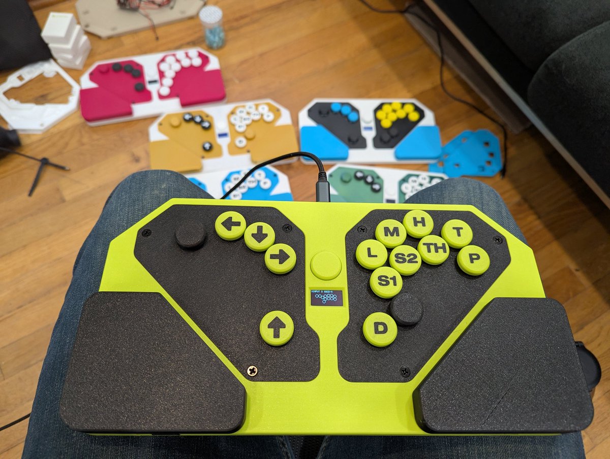 KurtMage's tweet image. I designed and built a bunch of cool leverless controllers for @Play2XKO !