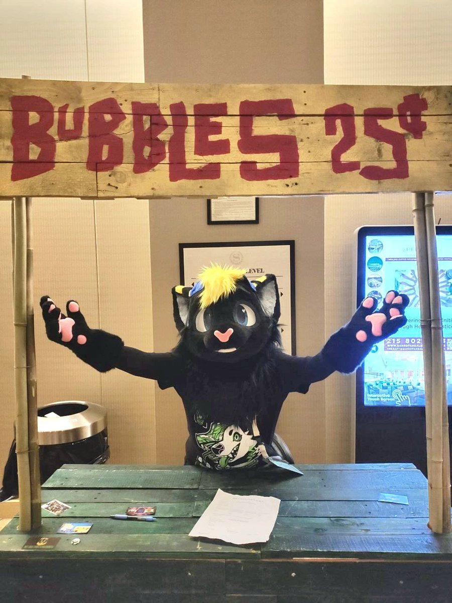 Happy #FursuitFriday! Here's some Kat shenanigans at Furrydelphia 2025! 😼

Me frens!
<a href="/TrexlerPVP/">Trexler 💙</a> ZephyrCentauri (idk their X acct) <a href="/RhythmRevie/">Revie 🔜 FTM|FCL|FWA||AC</a>

📷  <a href="/Indydog891790/">Indy🐾(go) 💜🤍🌟💙</a>
🪡  illimearu.bsky.social