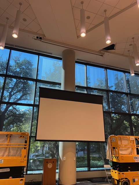 SIScreens's tweet photo. New Zero-G Pro commercial projection screen installation credit to SaberSecurity.  Zero-G Pro is now available up to 300", standard sizes ship in 48 hours. https://t.co/PnL9dDBgYZ
