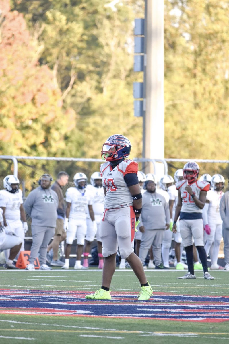 hudl.com/v/2T0GEA
Mid-Season Highlights check me out!!
6’1 220 LB/RB Class of 2027
3.1 GPA