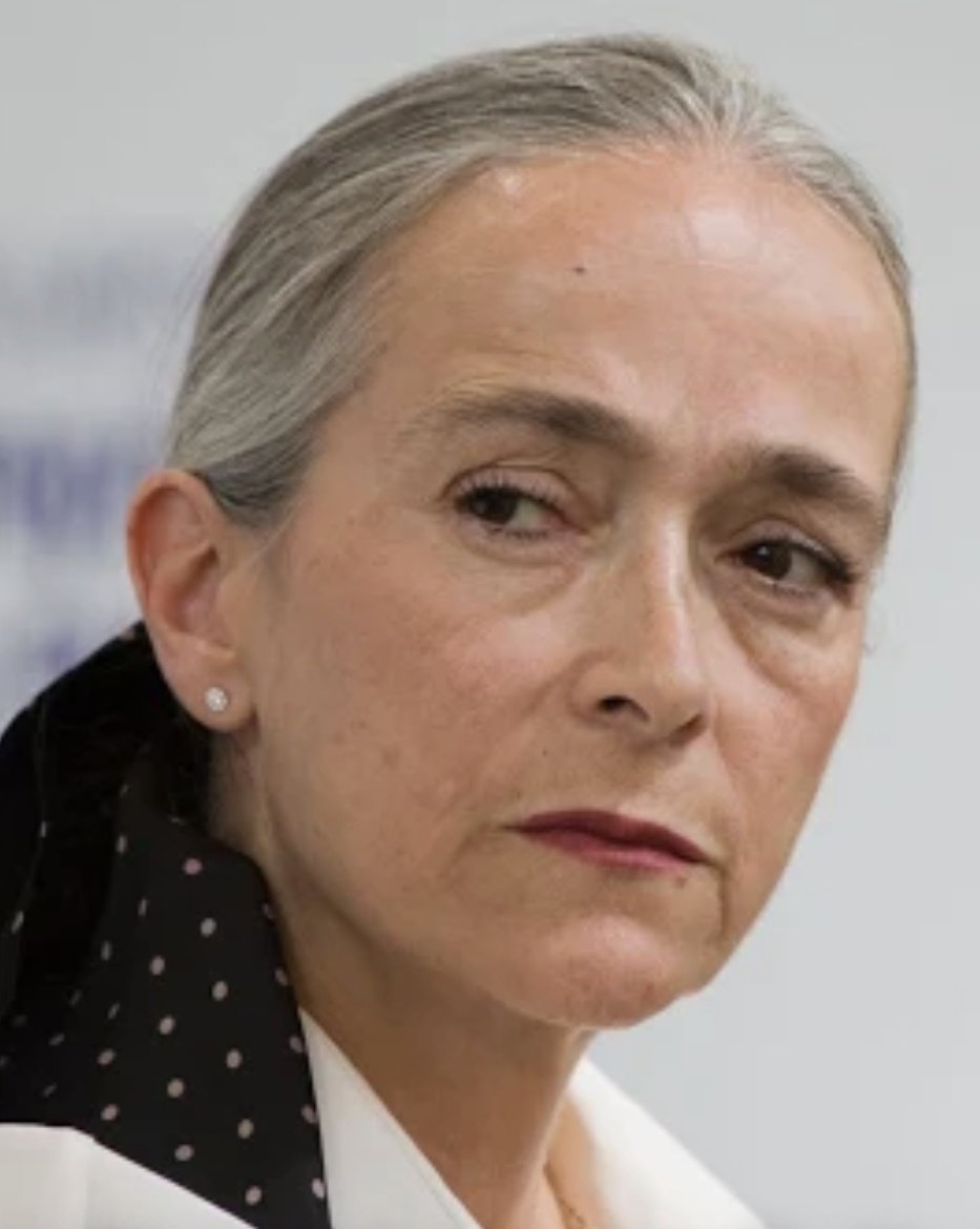 Escalet83's tweet image. #AnneHidalgo a fait arracher les affichettes dans les rues de Paris qui dénonçaient le viol suivi du meurtre de #Philippine.
#DelphineErnotte utilise la mort de #Lola pour casser la Droite Patriote🇫🇷 qui refuse de laisser ses enfants CREVER pour l&apos;idéologie GAUCHISTE déviante.