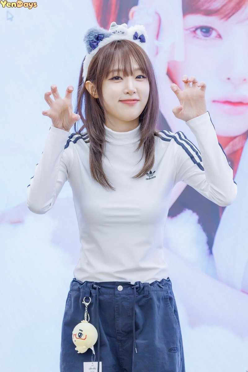 25.10.17 #최예나 #예나 #YENA #イェナ 팬사인회(1)