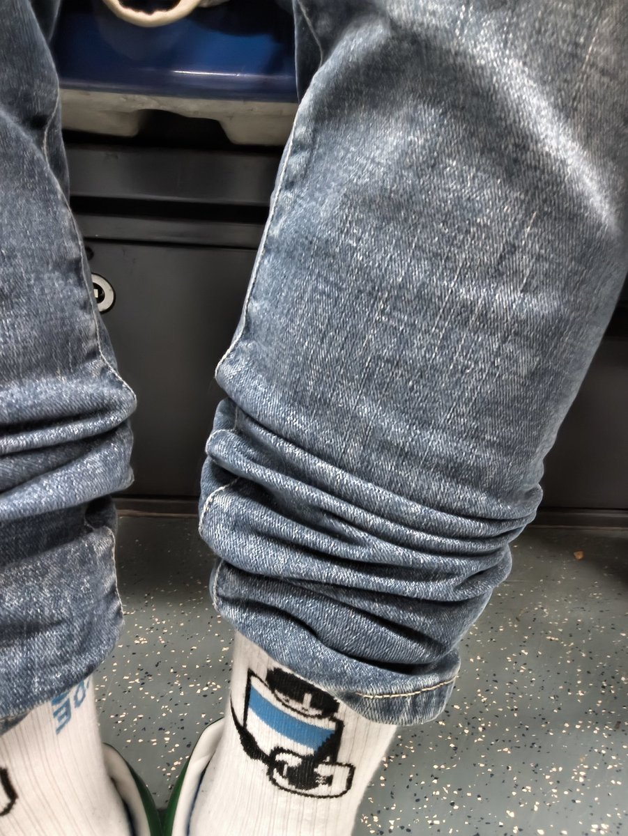 Ja al metro, de camí a la previa del concert de <a href="/LosPlanetasGr/">Los Planetas</a>