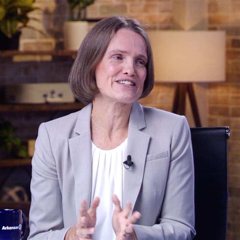 ArkansasTV_'s tweet photo. The treatment for cancer can be devastatingly painful. Research at @uamshealth aims to alleviate that pain. Dr. Marjan Boerma joins us in the second segment of #ARWeek to discuss a $5.8 million grant that will fund a continuation of their work.

#ARNews #ArkansasNews https://t.co/Al3BCkp18J