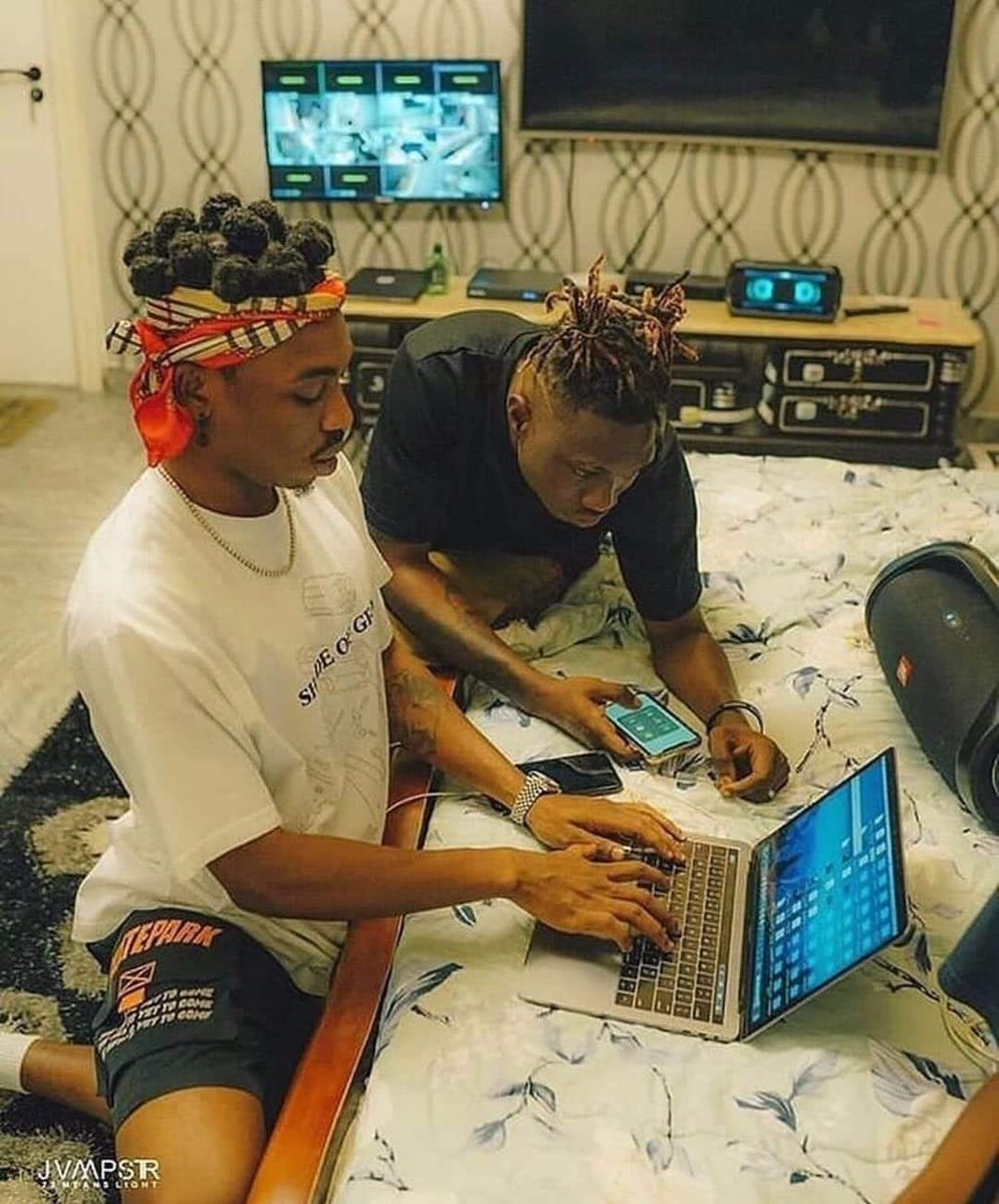 🚨NEW EP ALERT
💽LIFE LATELY OUT NOW
👥 Killervybez &amp; <a href="/oyehdayg/">Oyehdayg</a> 
🔗ffm.to/lifelatelyep