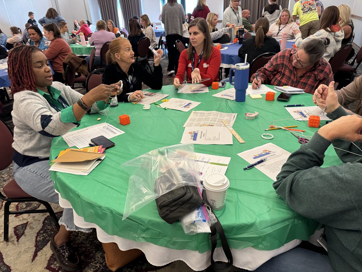 Stranded on a desert island? No problem when you have science!🏝️ @SESA_STEM's Tech Challenge has #TIEConference educators designing rescue tools using creativity and technology. Talk about higher-level thinking skills! 🛠️ #ProblemSolving #CriticalThinking