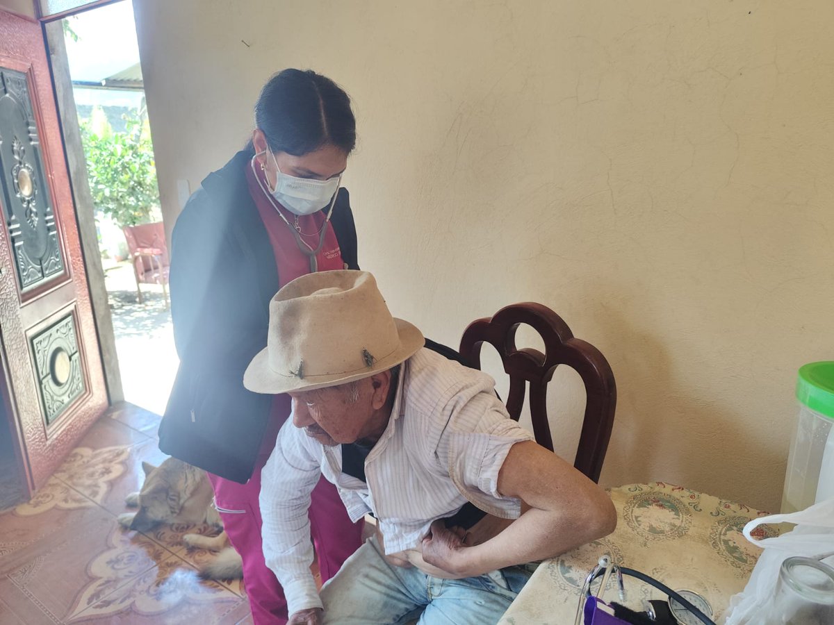 SaludImbabura's tweet photo. 📍#Imbabura  | Acercamos los servicios de salud a la población.
Gracias al compromiso de nuestro personal de primer nivel de atención del #Distrito10D02 recorremos el territorio con visitas domiciliarias garantizando atención integral a nuestros grupos prioritarios. https://t.co/2JuT7x7v9d