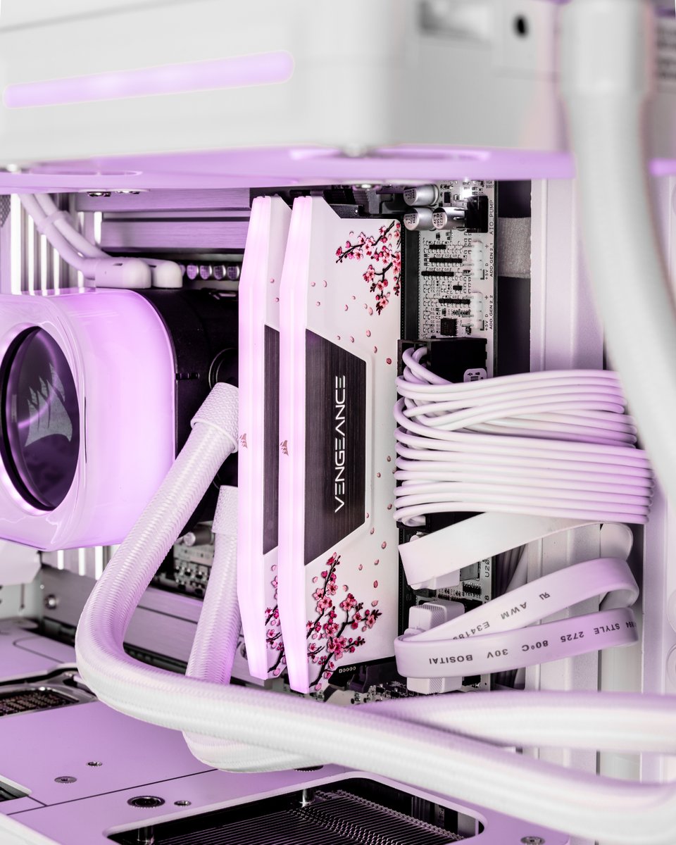 CORSAIR's tweet image. 🎉 1 WEEK LEFT 🎉 This gaming PC from the Newegg x Corsair Build Bootcamp is looking for a new home with one of you!
How to Enter:
1. Must be following @Newegg and @Corsair
2. Comment on our #BuildBootcamp2025 photos and videos—each post you engage with per platform earns you…