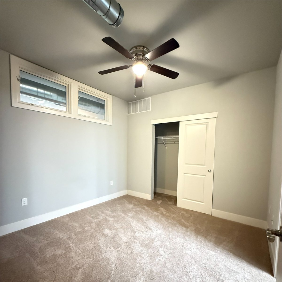 Floorplan Friday is back featuring our Cadmium floorplan! Step into 967sq ft designed with equal-sized bedrooms, each with their own full bathroom! Ideal for roommates, guests, or anyone who loves their own space! We only have a few homes available now so don't wait and...