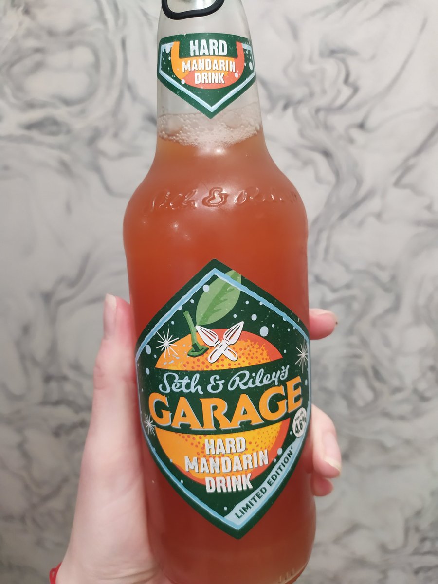 С новым годом! Здоровье ваше, горло наше!