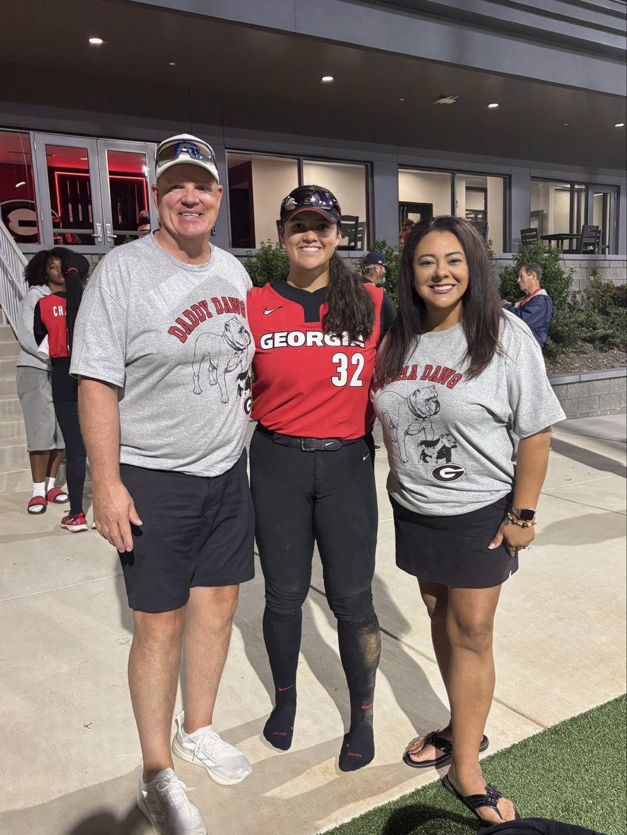 Great seeing our girl last night! Back at it again tonight! Go Dawgs!❤️🖤<a href="/GNovickas2025/">Gabi Novickas 2025</a> <a href="/DNovickas/">Delilah Novickas</a>