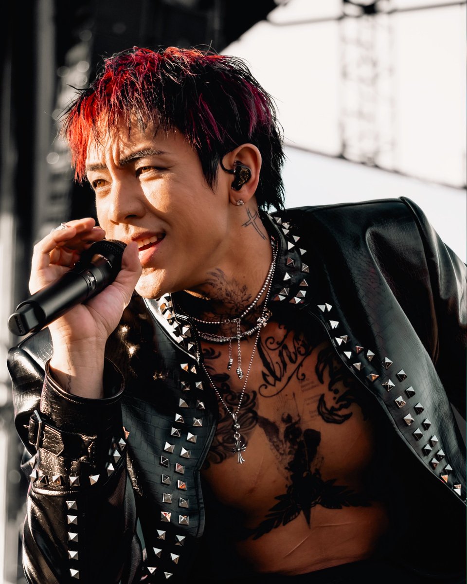 _fendiman's tweet photo. New #DPRIAN post on IG 🖤

🔗: https://t.co/YCRWsicWJC https://t.co/UhED5cwXUx