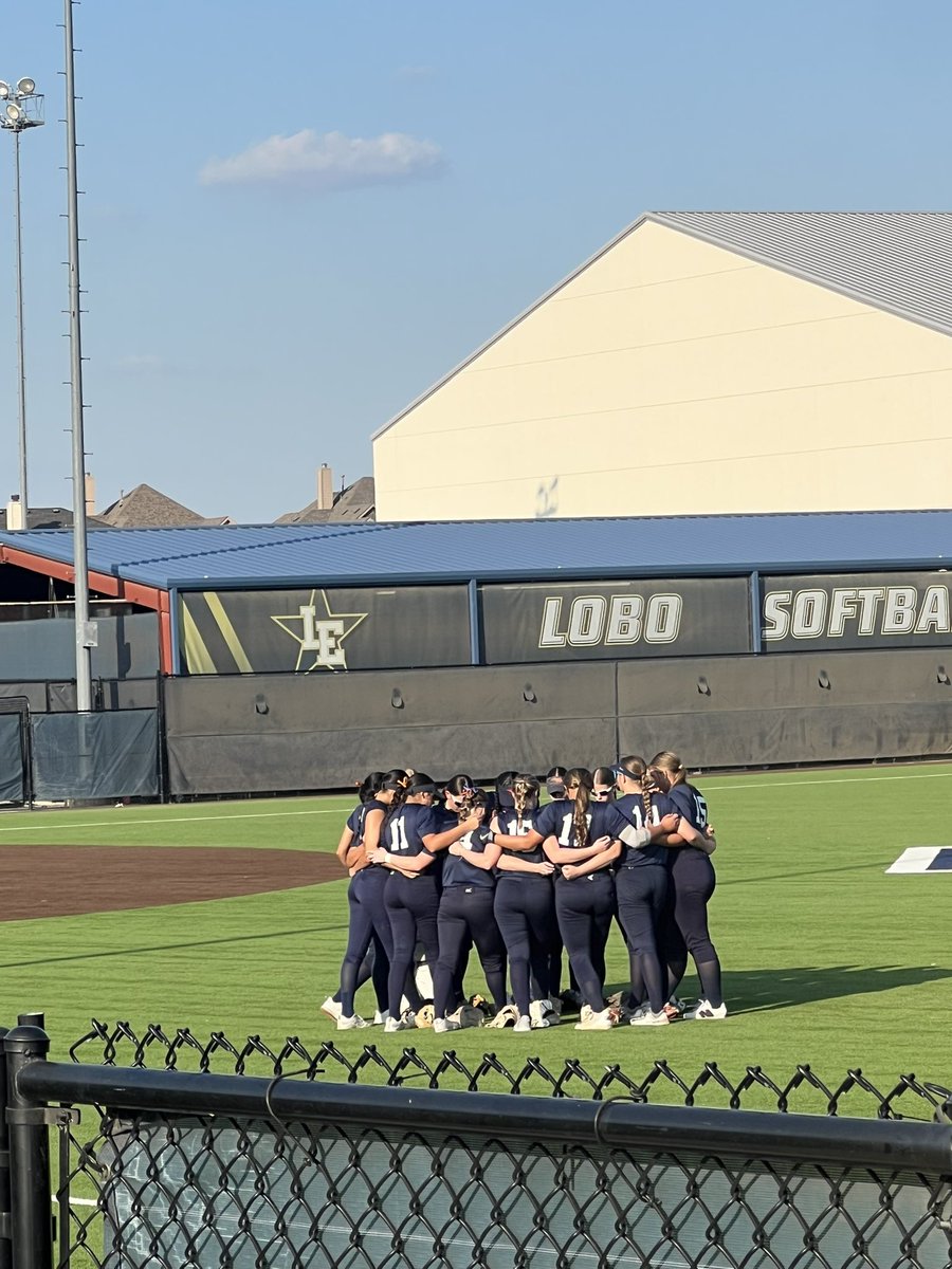 Val_Selig tweet media