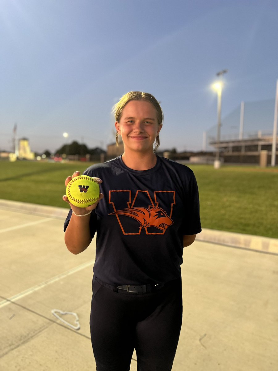 Val_Selig tweet media