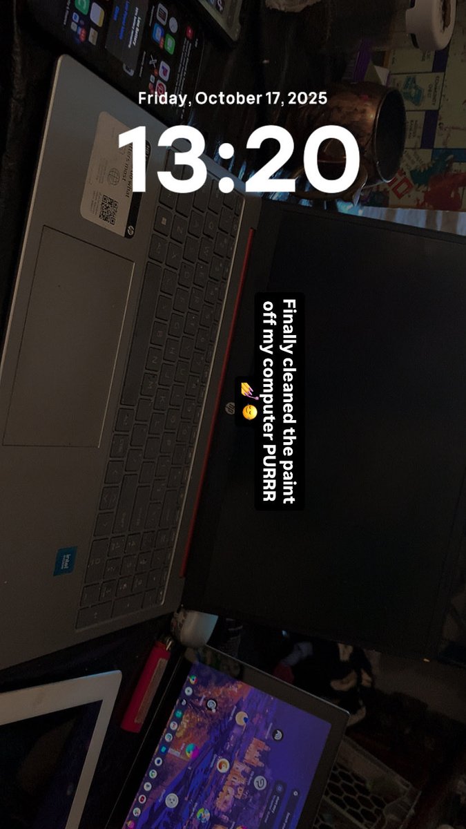 92sturdy's tweet photo. Finally cleaned the paint off my computer PURRR 💅 🙂↔️ #clean #fresh #mmhmm #artist https://t.co/JiKQQ9fSQQ