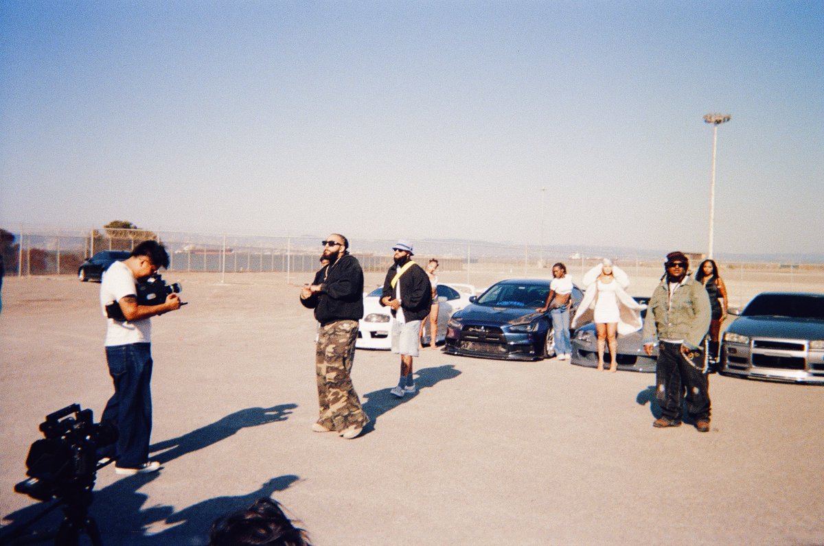 the wizard 👩🏽‍🎨 tweet media