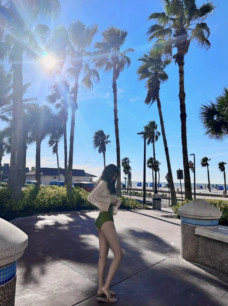 AraPatch's tweet photo. "Sea day 🌊☀️"
"Waves, flavors and sunsets🌴🍹" https://t.co/kzE6ydzWrF