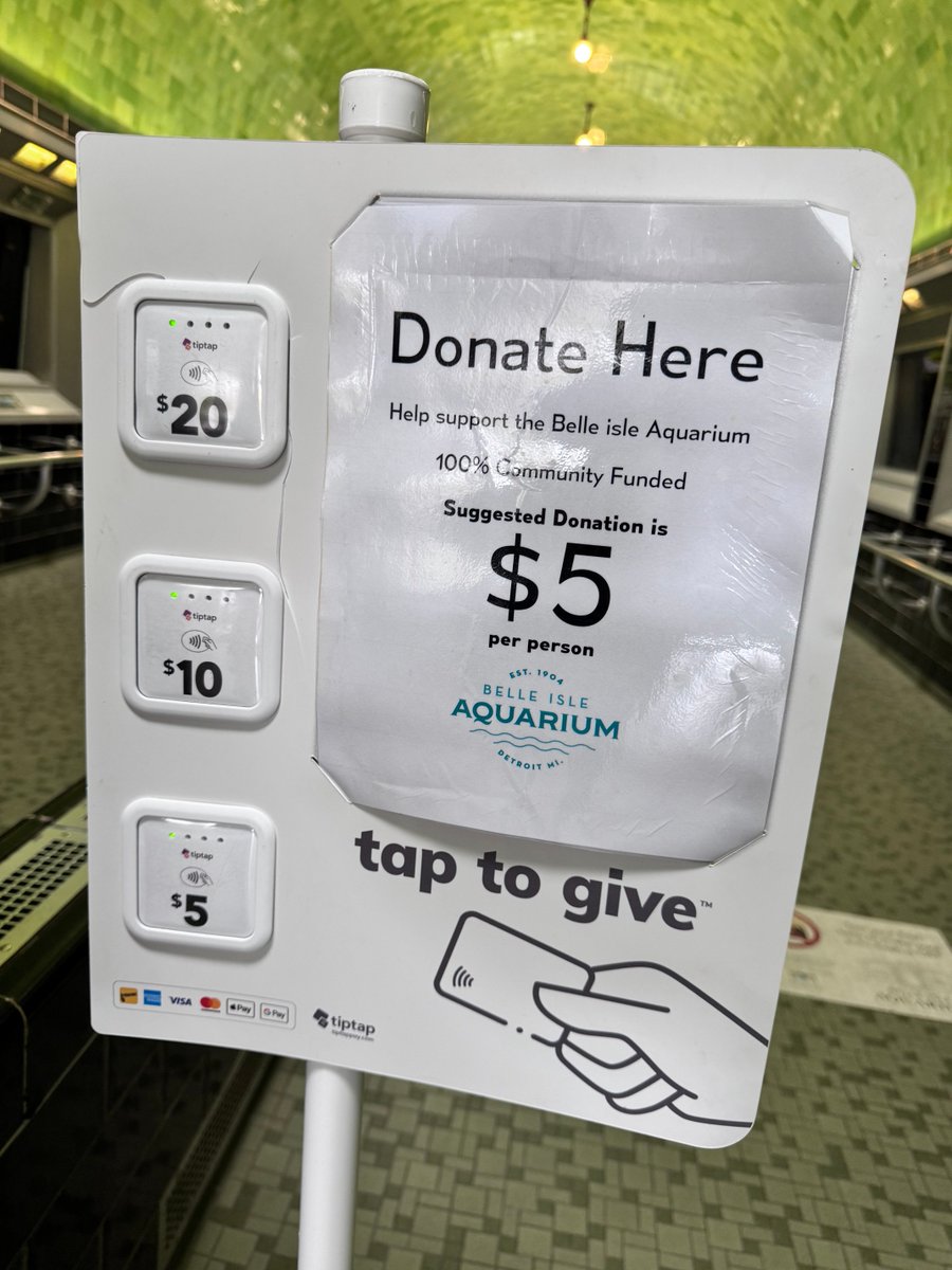 chamindg's tweet image. Saw this creative application at Belle Isle Aquarium in Detroit. ‘Tap to give’ - making donations easy and cashless 💡#CreativeApplications #TapToGive #TapToPay