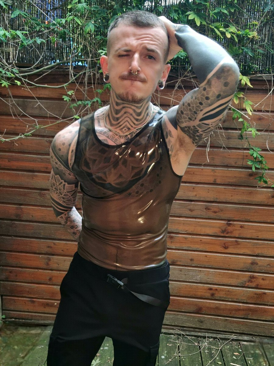 Hi everyone.
​It's my 33rd birthday today, and I'm launching my own business in the fetish industry <a href="/rubber403/">Rubber⁴⁰³ | Men's Latex Fetishwear</a>
Building a recognizable brand will require a lot of energy, creativity, and money 😅
​Wish me the best of luck! I'm hoping for your feedback.
​Sending love to all! ❤️