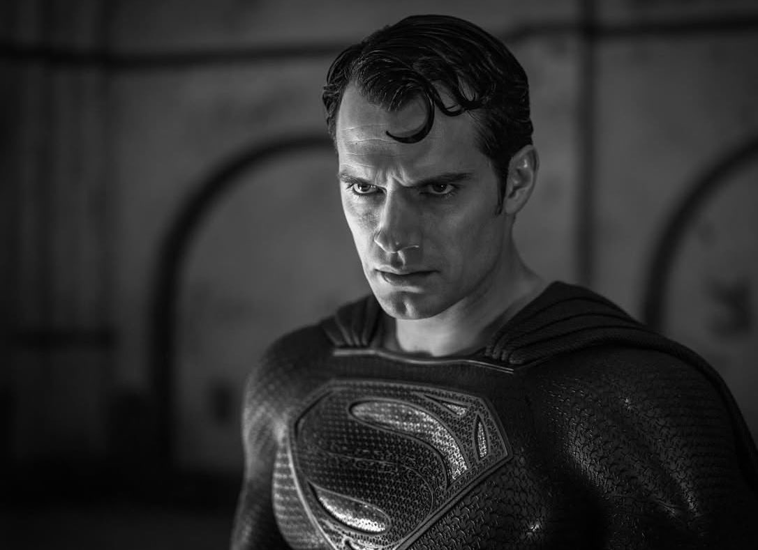 DCMotherbox's tweet image. Zack Snyder posts a new picture of Henry Cavill as Superman