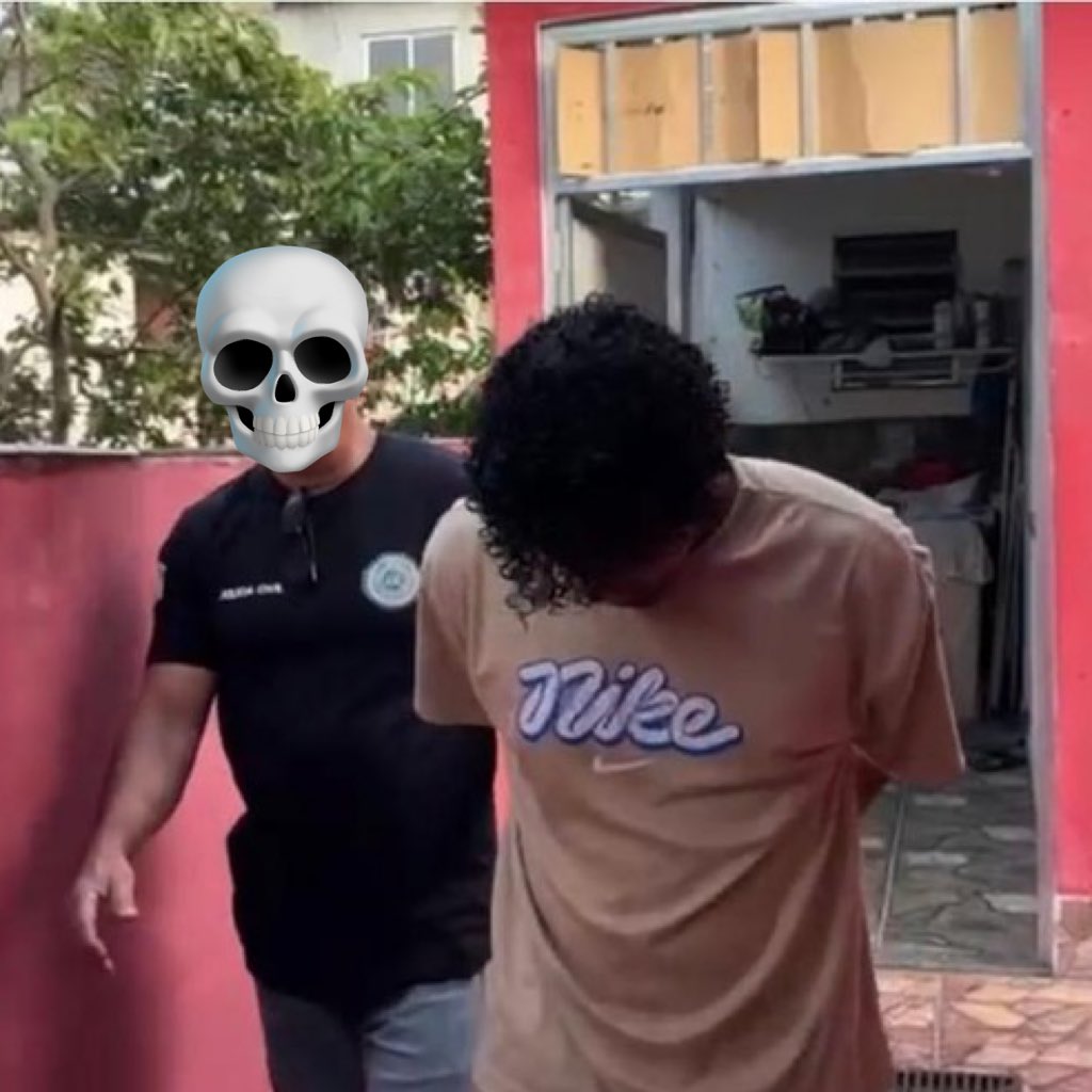 baudorio's tweet photo. ⚠️ATENÇÃO: O rapper MC Estudante foi preso em Guadalupe, Zona Norte do Rio, por quebrar medida protetiva da Lei Maria da Penha. 

O mandado foi expedido pelo VI Juizado de Violência Doméstica. Ele é investigado por agredir e manter a ex-namorada em cárcere privado, além de ameaçar divulgar vídeos íntimos.