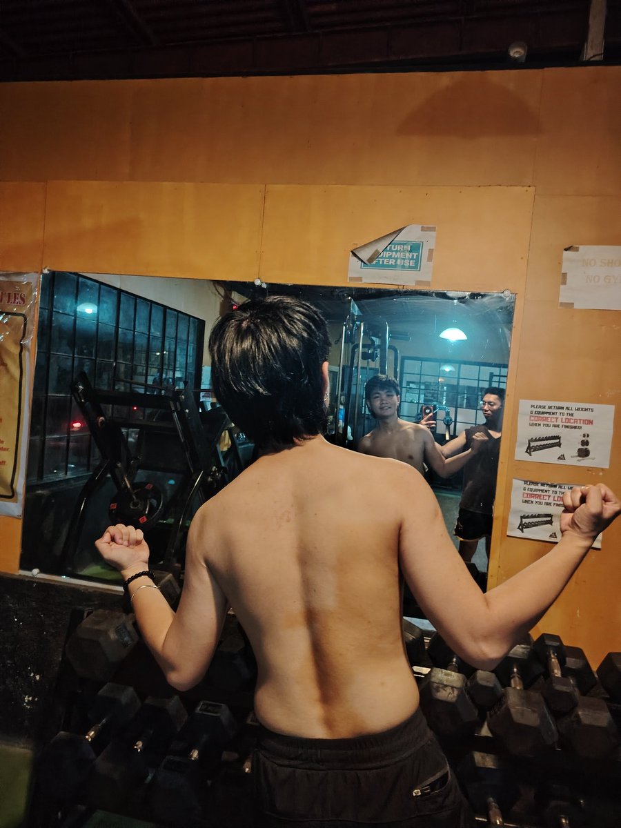 SaidShreen's tweet image. My back brooo