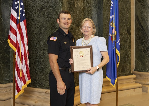 This week's e-update:

Honoring First Responders - mailchi.mp/legis/survey-r…