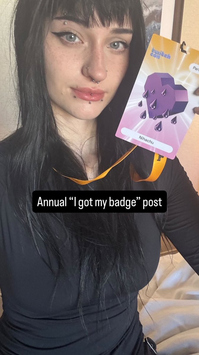 Niki has arrived at Twitchcon!! 10/17/25