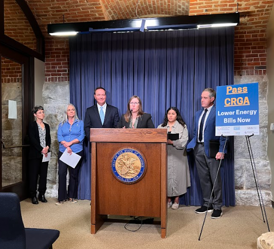 CGA joined Rep. Ann Williams in Springfield this week alongside our clean energy coalition to urge lawmakers to pass the energy omnibus bill this Veto Session. 

The legislation will be key to lowering energy bills, strengthening the grid, and ensuring IL remains a leader in