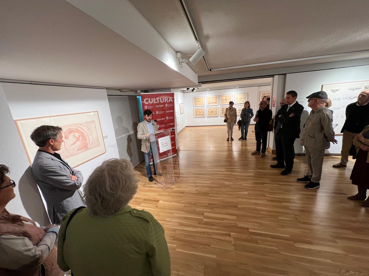 La Sala Martín Chirino de #SanSebastiándelosReyes ha presentado la muestra ‘El legado del papel (Obras: 1956–2018)’, más de seis décadas de dibujos, grabados y esculturas del artista canario Martín Chirino, que da nombre al espacio. 
Hasta el 12 de enero de 2026.