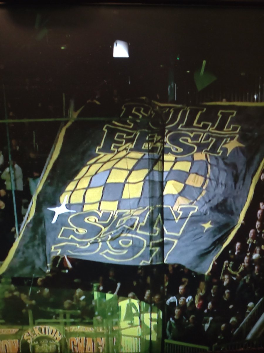 Hockeyhuliganen tweet media