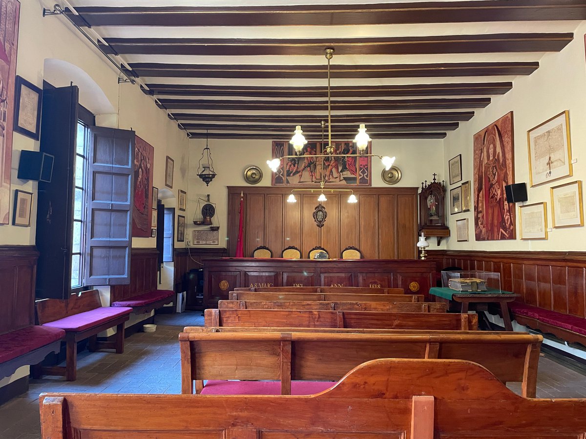 Avui és el Dia Internacional del Patrimoni Cultural Immaterial.

Un llegat viu que, tot i ser molt present en el nostre dia a dia, sovint és menystingut. Des de l'entitat treballem per preservar i divulgar aquest patrimoni, un element essencial de la nostra identitat 👇🧵